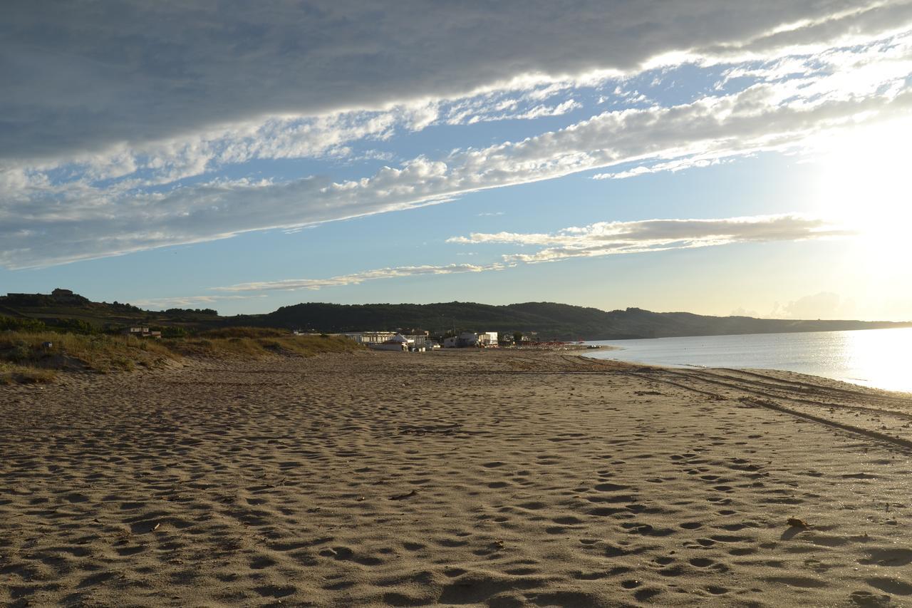 Miramare Struttura Sulla Spiaggia Платамона Екстериор снимка